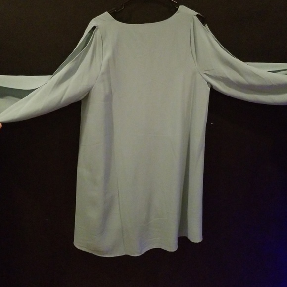 Casual dress - Picture 5 of 5